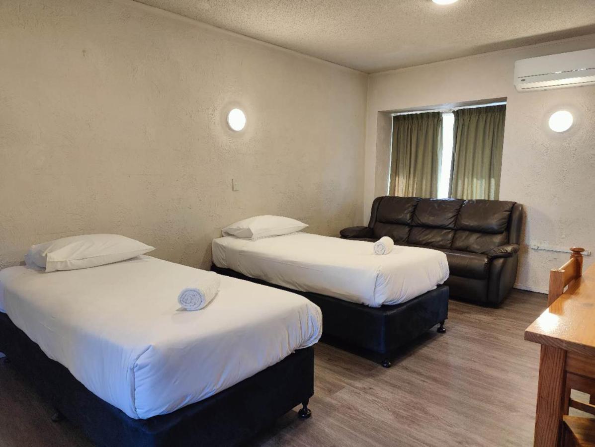 Kings Court Motor Lodge Hamilton Buitenkant foto