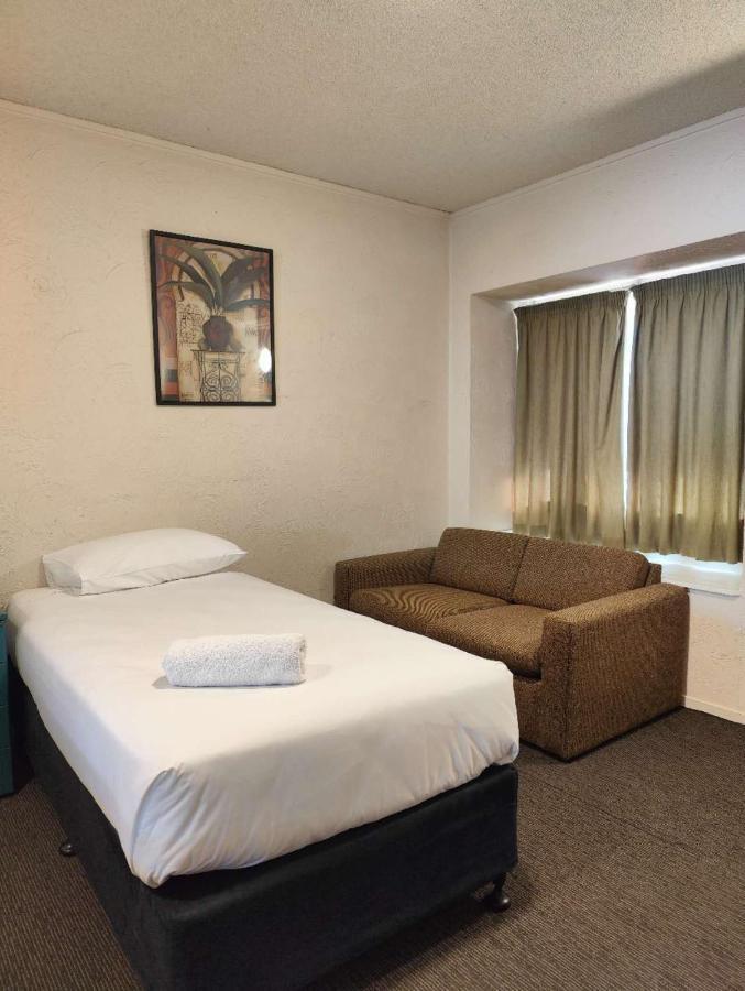 Kings Court Motor Lodge Hamilton Buitenkant foto